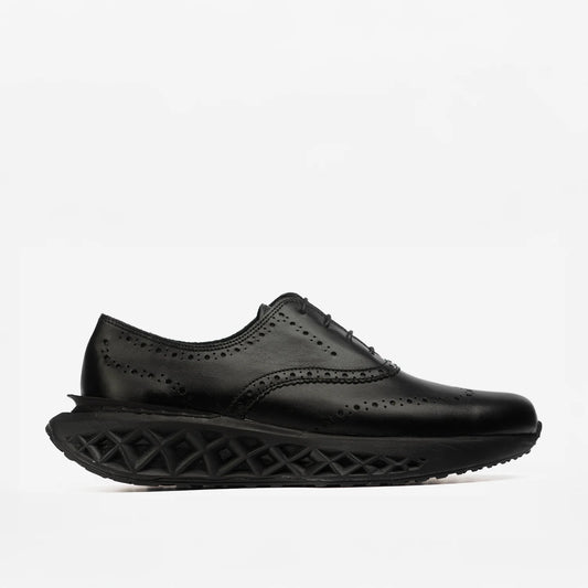 Vista de perfil de los Zapatos Oxford de cuero para hombre modelo UltraLiv en color negro.