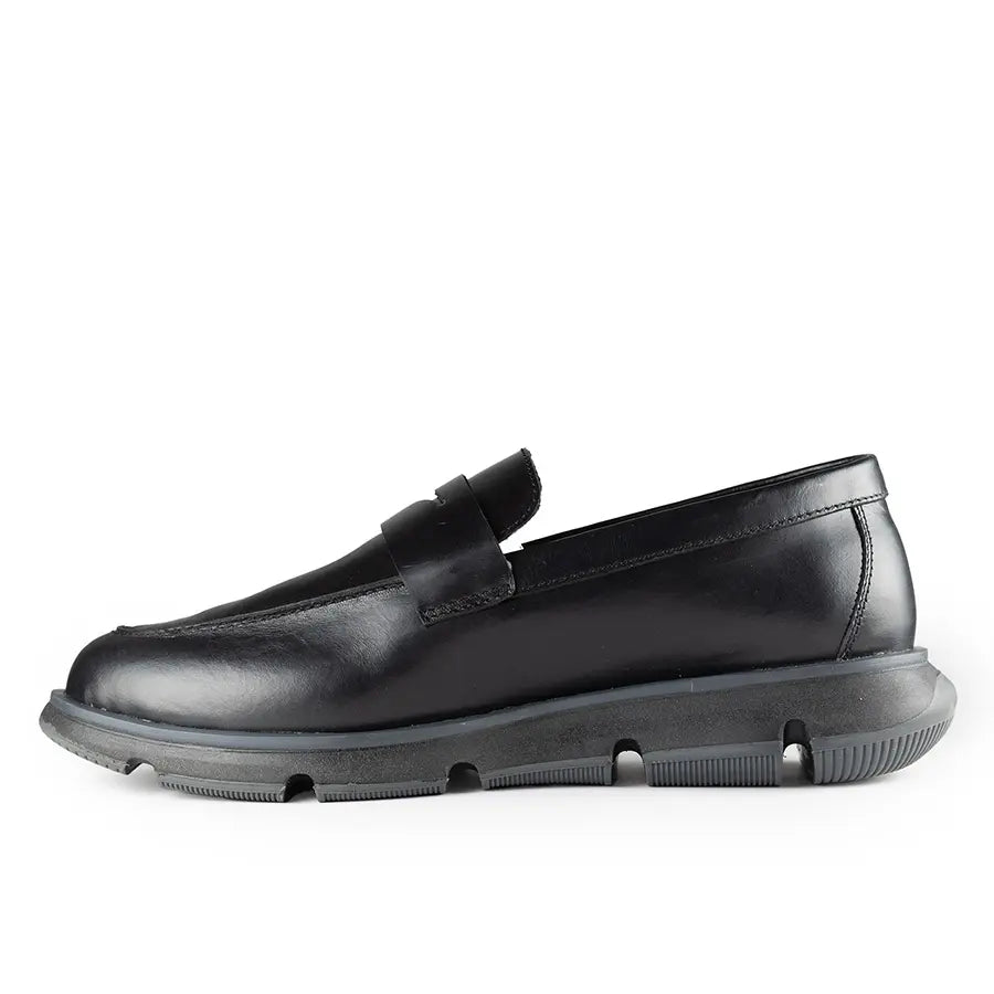 Olmo Estilo Penny Loafer Negro