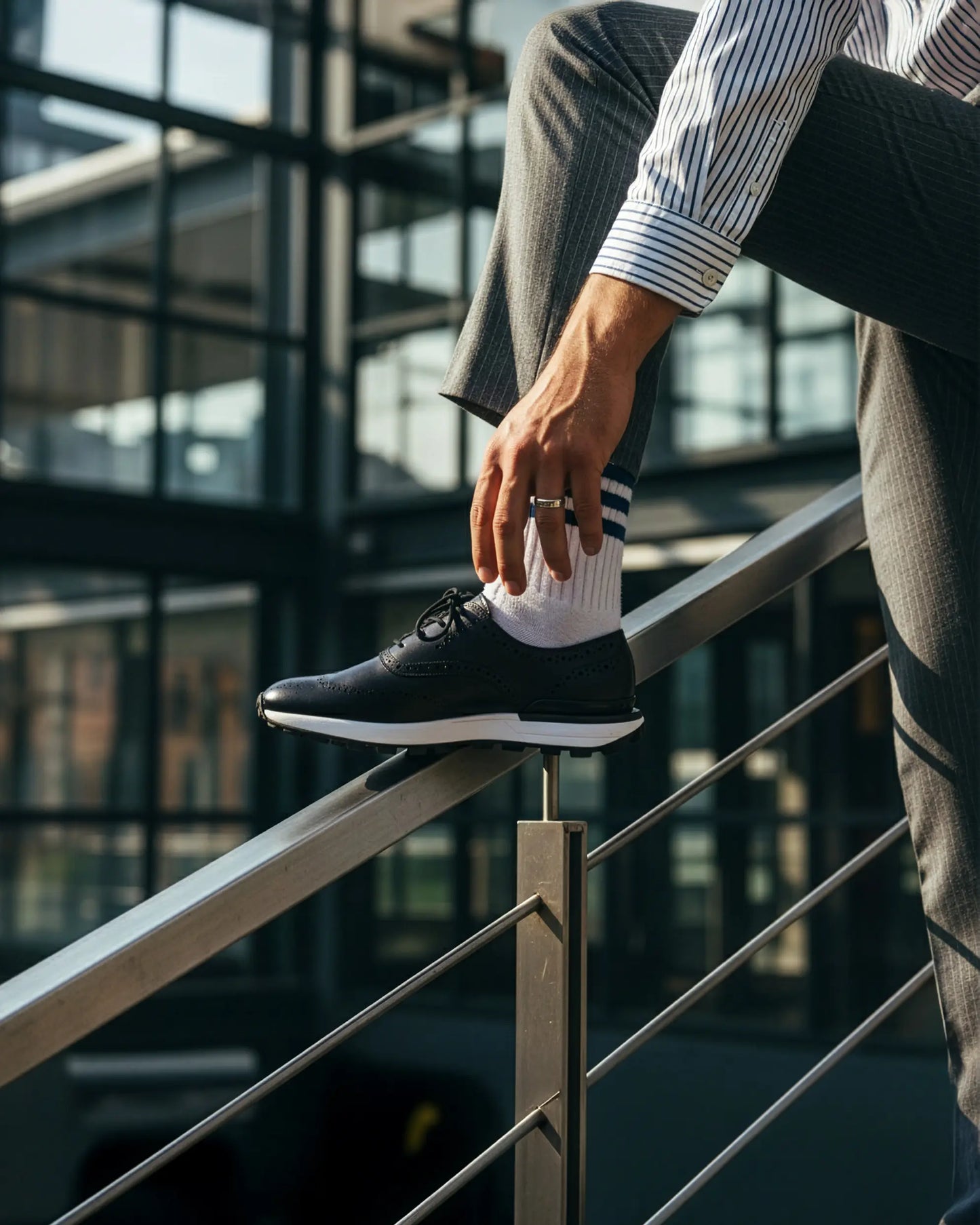 Dominic™ Oxford Black&White